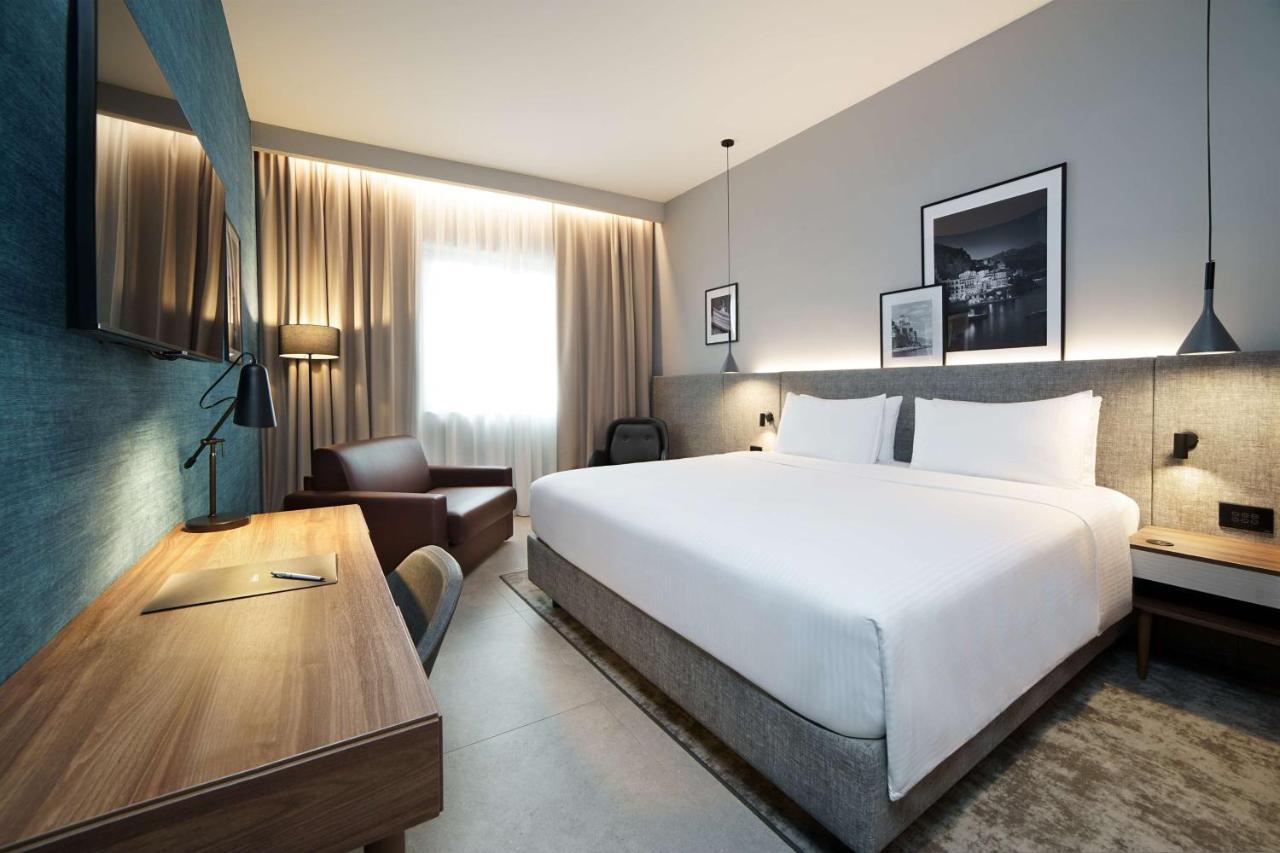 Radisson Hotel Nola Naples Eksteriør bilde